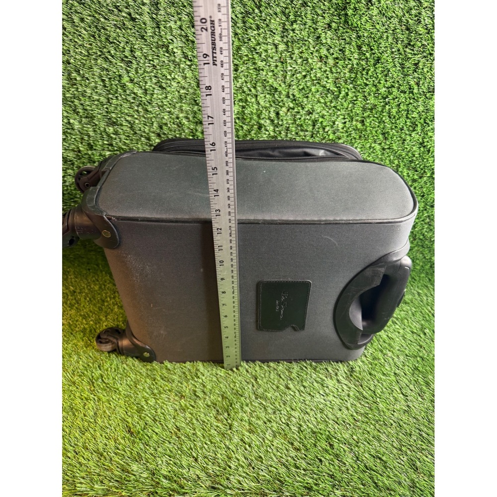 Ben Sherman Carry On Spinner Suitcase Charcoal Gray Softside Rolling Luggage - Picture 11 of 12